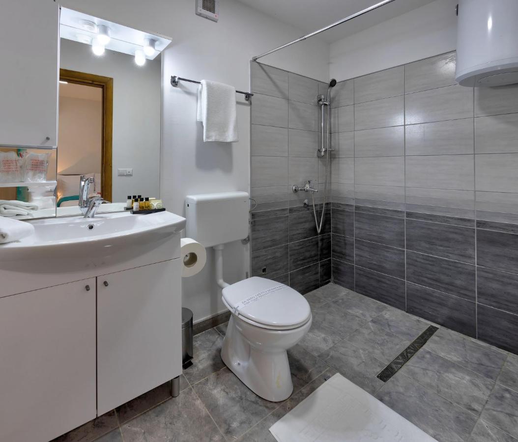 Forest Lodges Konjic Ngoại thất bức ảnh