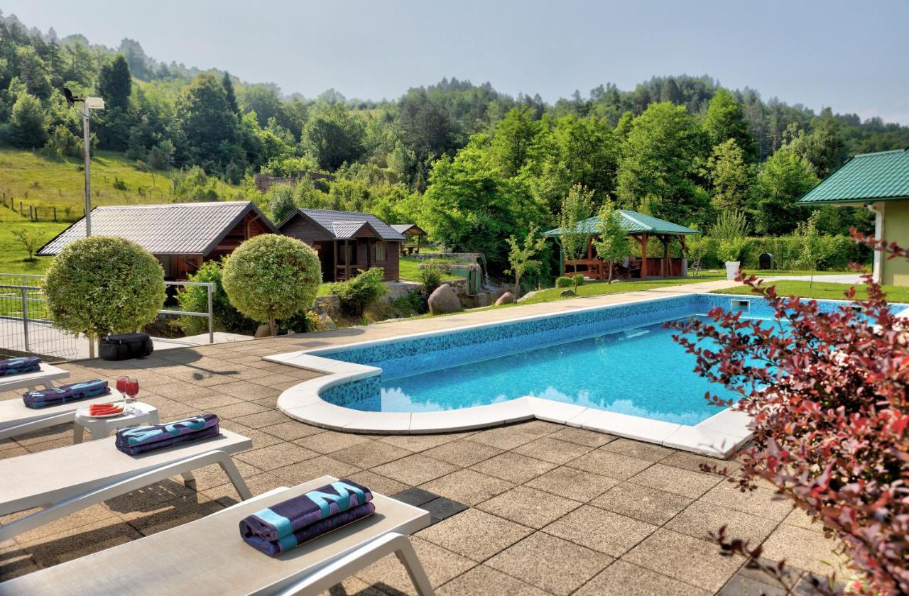 Forest Lodges Konjic Ngoại thất bức ảnh